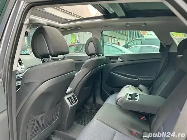 Gri Utilizat 2017 Hyundai Tucson SUV | 10.950 EUR (Preț bun) - Imagine 1/4