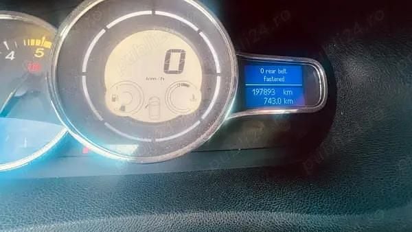 Gri Utilizat 2010 Renault Mégane GrandTour Break | 4.000 EUR (Preț OK) - Imagine 1/4