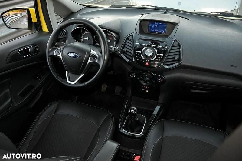 Second-hand Ford Ecosport Titanium 125 CP (91 kW) 2016 Culoaregalbeuriu SUV