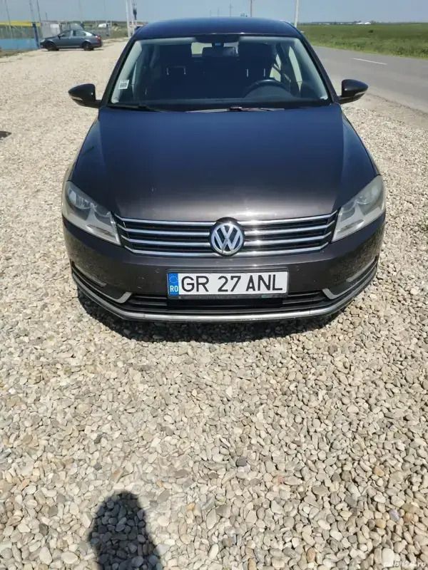 Maro Utilizat 2011 VW Passat Berlinǎ | 6.700 EUR (Super Preț) - Imagine 1/4