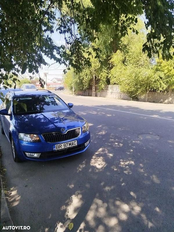 Second-hand Skoda Octavia Drive 150 CP (110 kW) 2016 Culoarealbastru Hatchback