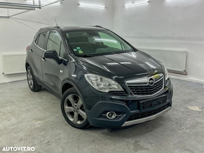 Negru Utilizat 2013 Opel Mokka Cosmo SUV | 7.000 EUR (Preț bun) - Imagine 1/4