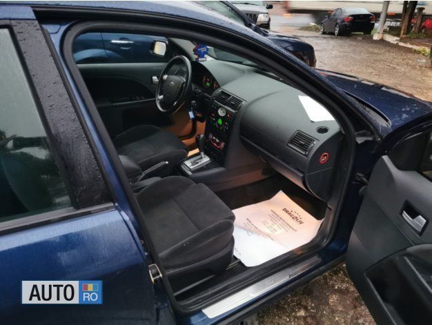 Second-hand Ford Mondeo 130 CP (95 kW) 2004 Gri Break