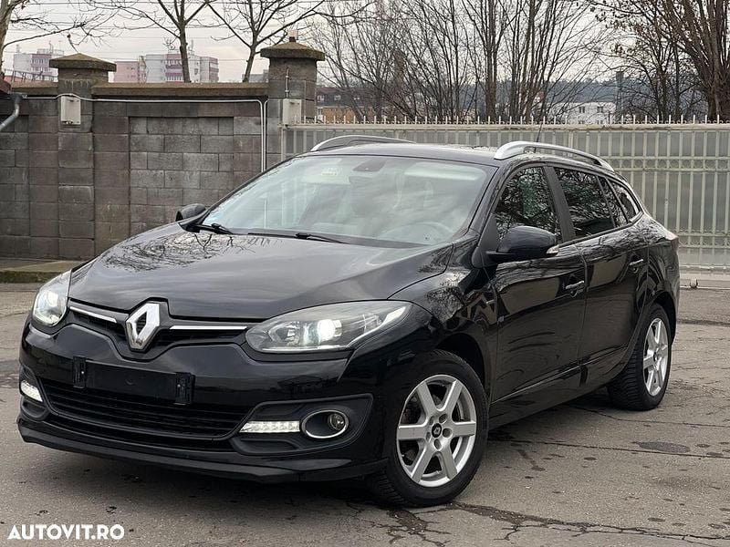Culoarenegru Utilizat 2016 Renault Mégane GrandTour LIMITED Break | 6.399 EUR (Preț bun) - Imagine 1/4
