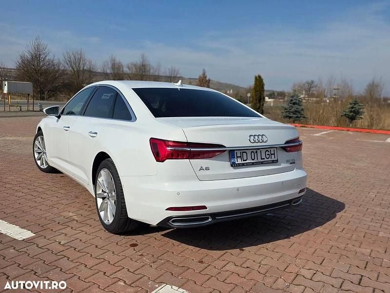 Second-hand Audi A6 Design 286 CP (210 kW) 2019 Culoarealb Berlinǎ