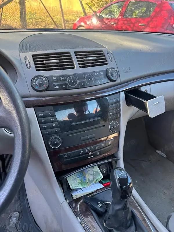 Utilizat 2005 Mercedes 200 Berlinǎ | 1.500 EUR - Imagine 1/4