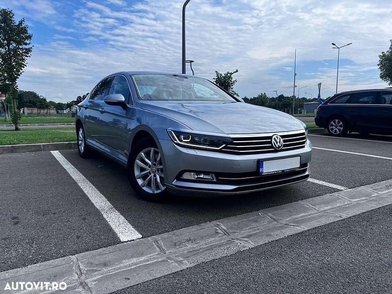 Culoaregri Utilizat 2018 VW Passat Comfortline Berlinǎ | 18.000 EUR - Imagine 1/4
