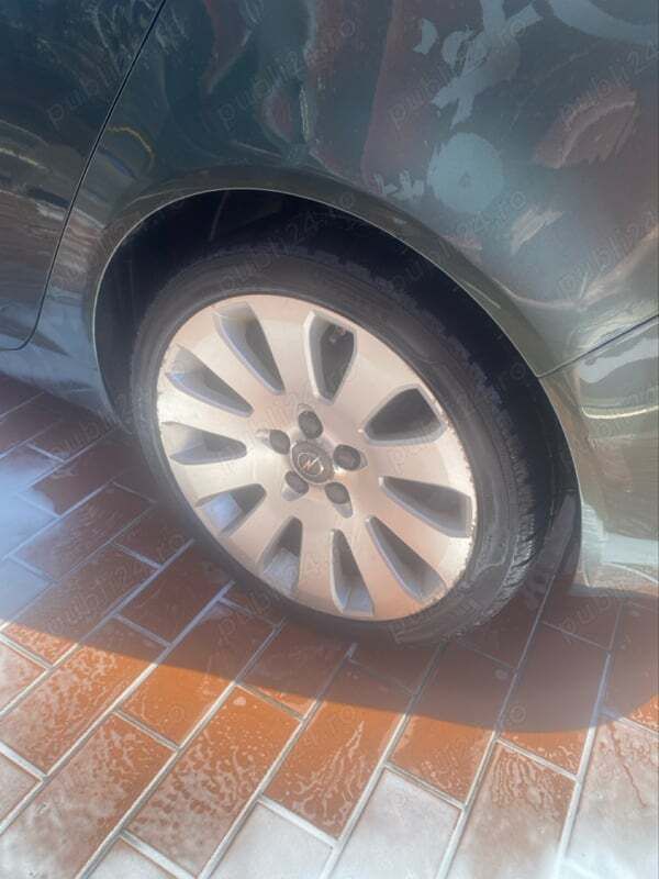 Utilizat 2010 Opel Insignia Berlinǎ | 3.650 EUR - Imagine 1/4