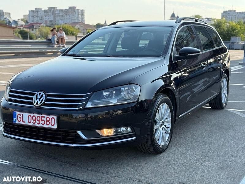 Culoarenegru Utilizat 2012 VW Passat Exclusive Break | 6.750 EUR (Preț OK) - Imagine 1/4