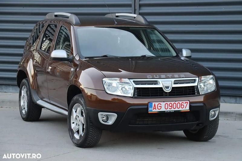 Culoaremaro Utilizat 2011 Dacia Duster Lauréate SUV | 5.650 EUR (Preț OK) - Imagine 1/4