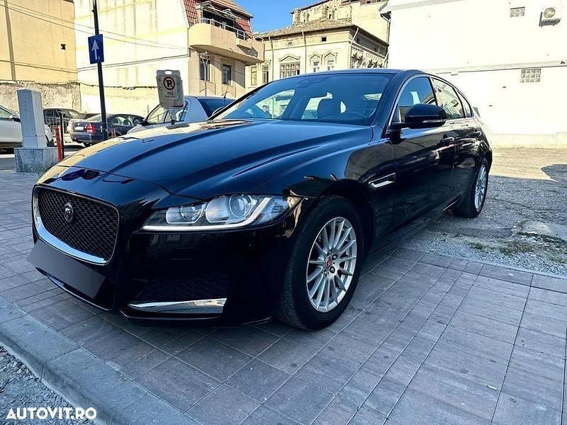 Negru Utilizat 2018 Jaguar XF Prestige Berlinǎ | 9.900 EUR (Super Preț) - Imagine 1/4