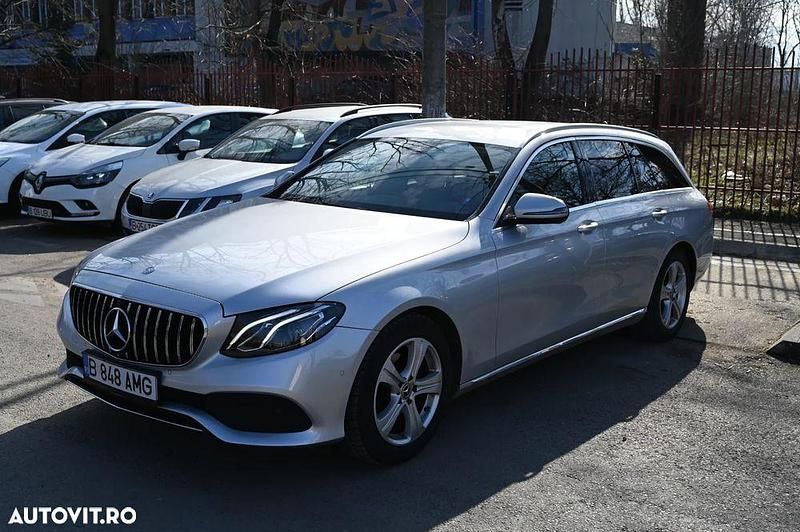 Culoareargint Utilizat 2017 Mercedes E200 Avantgarde Break | 13.750 EUR (Preț OK) - Imagine 1/4