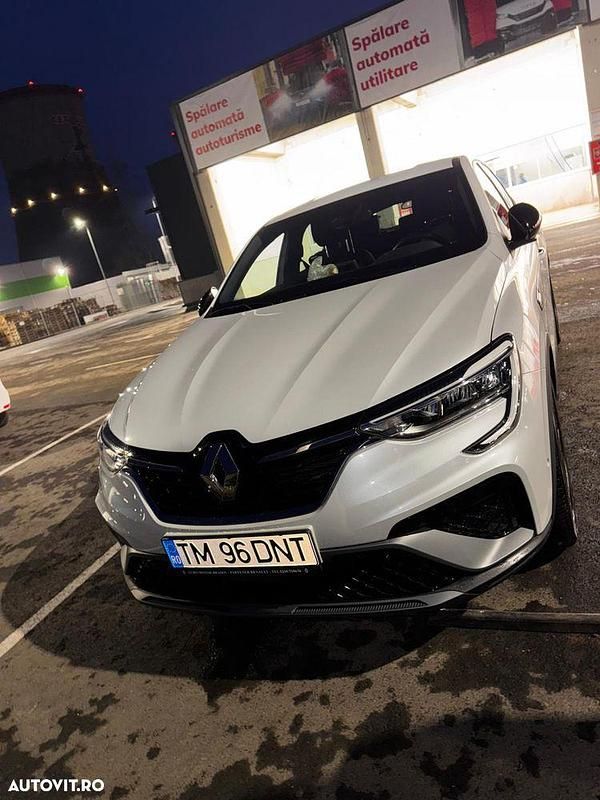 Second-hand Renault Arkana RS Line 140 CP (102 kW) 2023 Culoarealb SUV