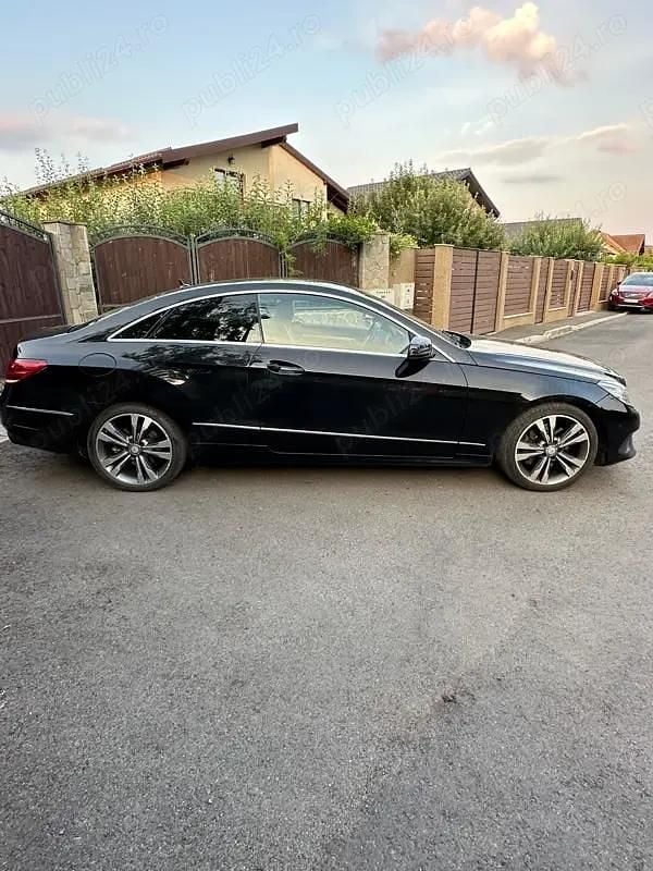 Negru Utilizat 2016 Mercedes E350 Coupe | 19.900 EUR (Preț OK) - Imagine 1/4