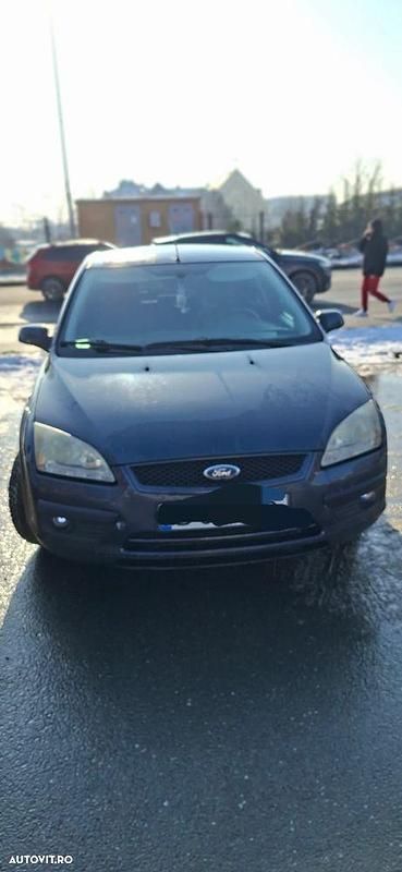 Culoaregri Utilizat 2008 Ford Focus Ambiente Hatchback | 1.300 EUR (Preț bun) - Imagine 1/4