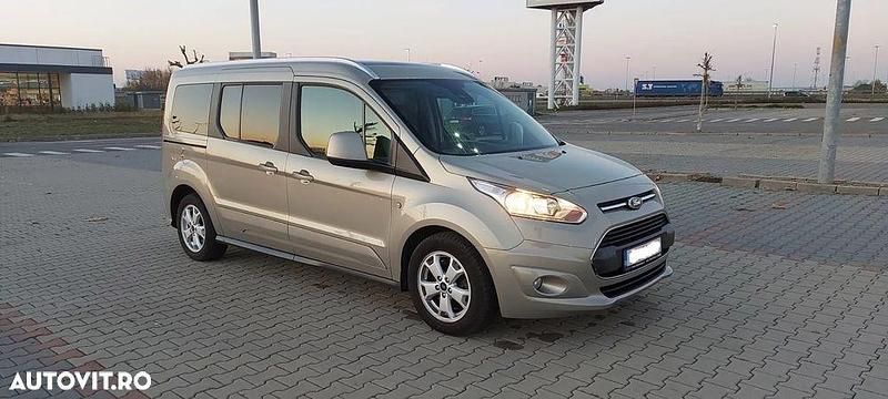 Culoarebej Utilizat 2015 Ford Tourneo Monovolum | 8.000 EUR - Imagine 1/4