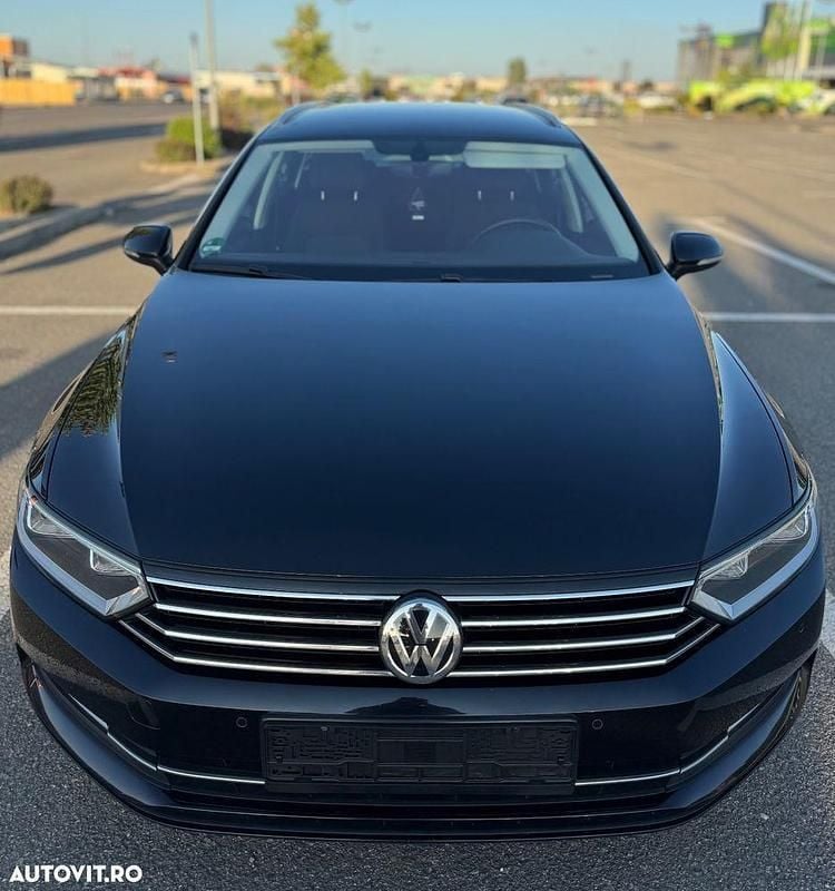 Negru Utilizat 2018 VW Passat Comfortline Break | 9.450 EUR (Super Preț) - Imagine 1/4