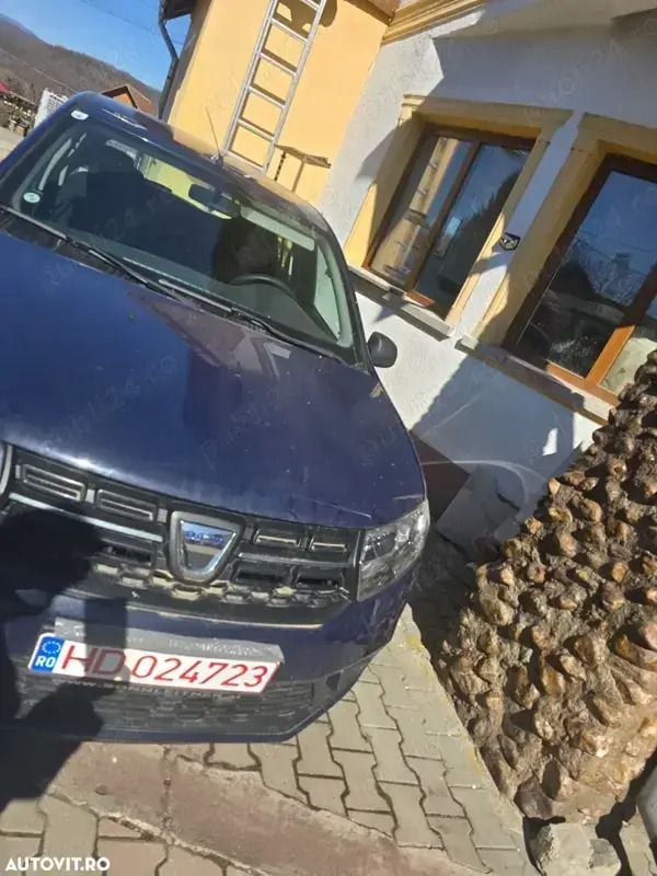 Utilizat 2018 Dacia Sandero Hatchback | 4.500 EUR (Super Preț) - Imagine 1/3