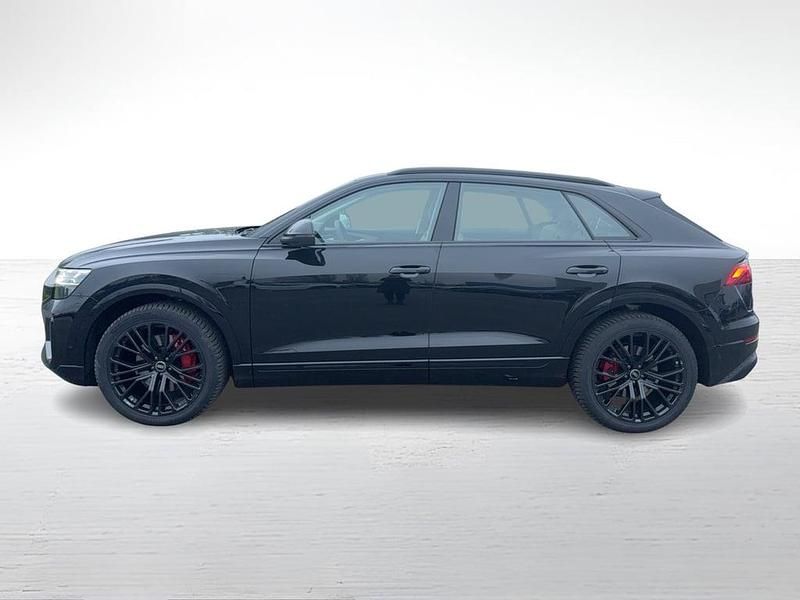Nouă Audi Q8 340 CP (250 kW) 2025 Negru  metalic SUV