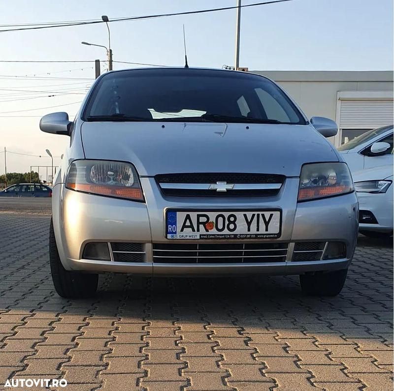 Gri Utilizat 2006 Chevrolet Aveo Hatchback | 1.300 EUR (Preț OK) - Imagine 1/4