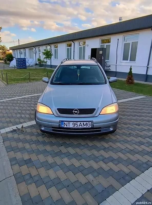 Gri Utilizat 2004 Opel Astra Break | 1.550 EUR (Puțin scump) - Imagine 1/4