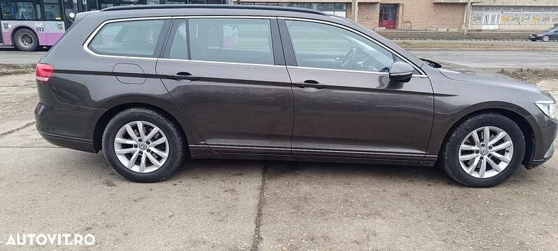 Second-hand VW Passat Comfortline 150 CP (110 kW) 2016 Culoaremaro Break