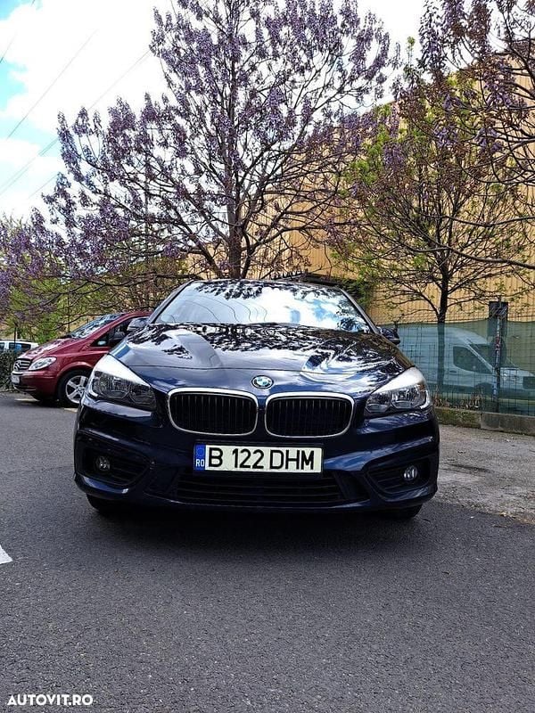 Culoarealbastru Utilizat 2015 BMW 216 Advantage Monovolum | 7.950 EUR - Imagine 1/4