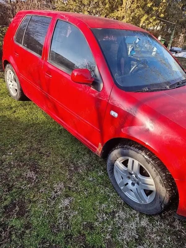 Second-hand VW Golf IV 85 CP (62 kW) 2003 Rosu Hatchback