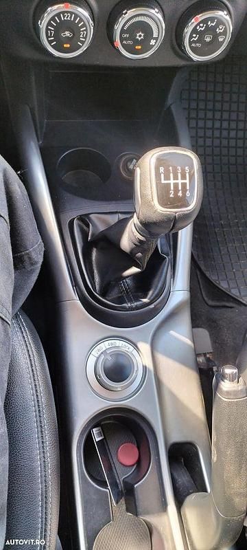 Culoarealb Utilizat 2012 Mitsubishi Outlander SUV | 7.100 EUR (Preț OK) - Imagine 1/4