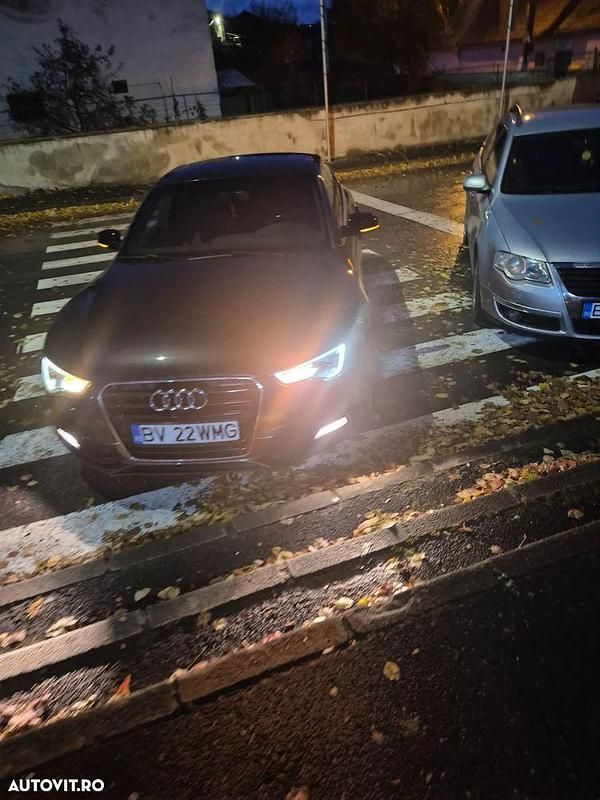 Culoaregri Utilizat 2015 Audi A5 Sportback S-Line Hatchback | 12.500 EUR (Preț bun) - Imagine 1/4