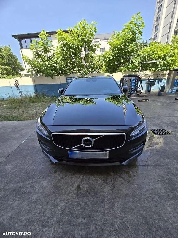 Negru Utilizat 2017 Volvo V90 Momentum Break | 14.990 EUR - Imagine 1/4