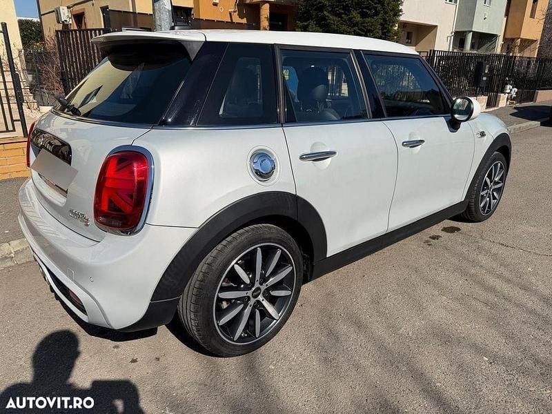 Second-hand Mini Cooper S Chili 192 CP (141 kW) 2018 Culoareargint Hatchback