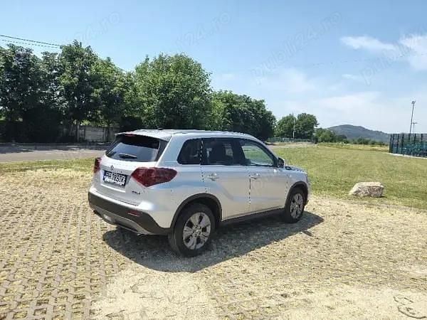 Second-hand Suzuki Vitara 129 CP (94 kW) 2025 Gri SUV
