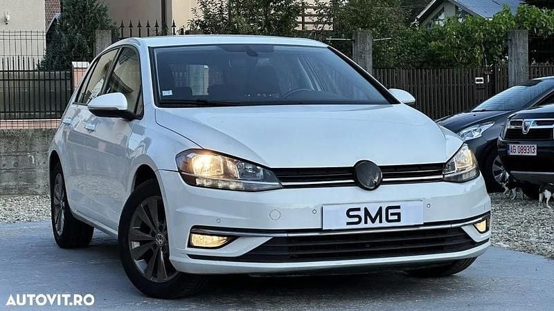 Second-hand VW Golf VII Comfortline 110 CP (80 kW) 2017 Culoarealb Hatchback