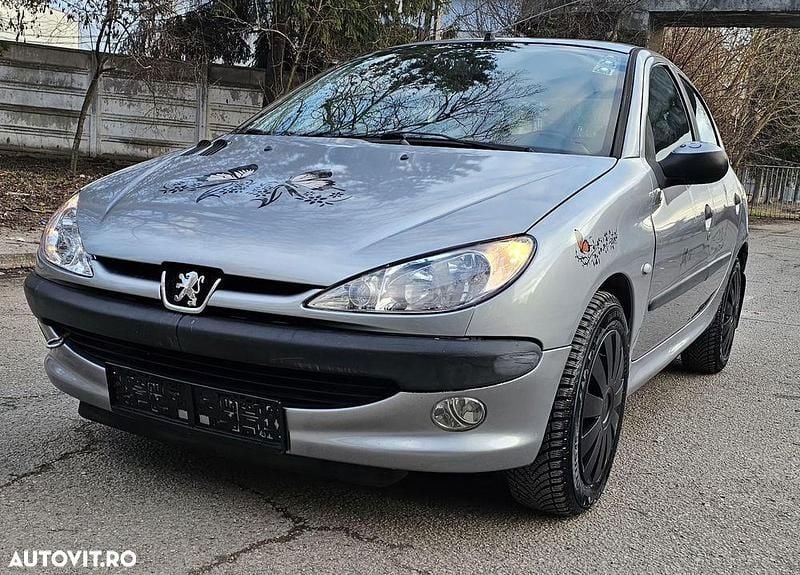 Second-hand Peugeot 206 109 CP (80 kW) 2002 Culoareargint Hatchback