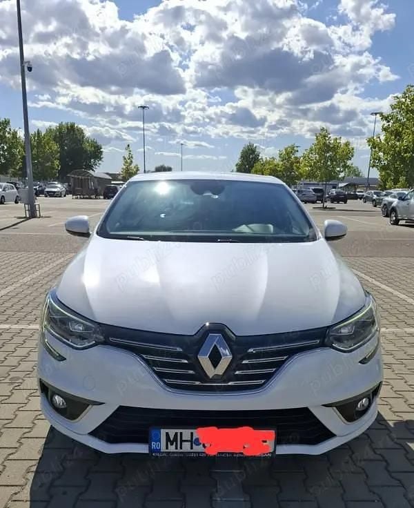 Culoarealb Utilizat 2020 Renault Mégane IV Berlinǎ | 14.500 EUR (Preț OK) - Imagine 1/4