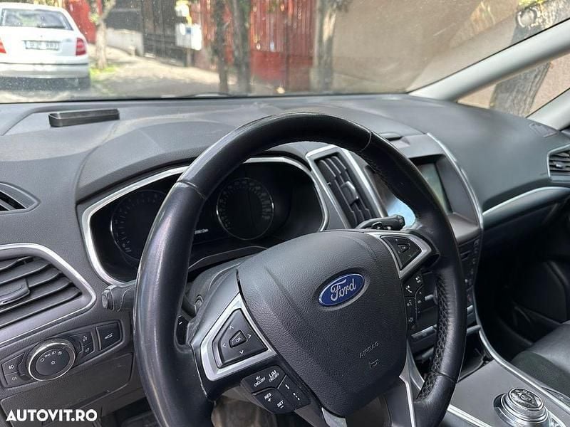 Second-hand Ford Galaxy Titanium 190 CP (139 kW) 2019 Argint Monovolum