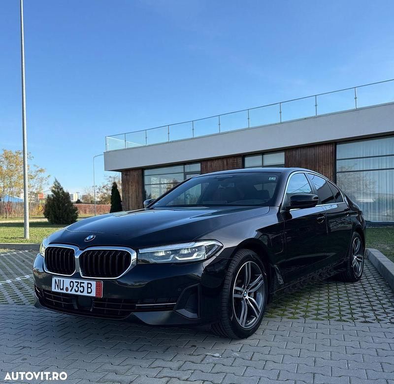 Second-hand BMW 520 iPerformance 184 CP (135 kW) 2021 Culoarenegru Hatchback