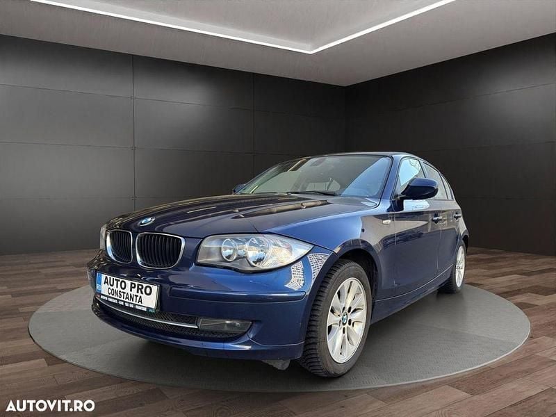Culoarealbastru Utilizat 2010 BMW 118 Hatchback | 5.450 EUR (Puțin scump) - Imagine 1/4
