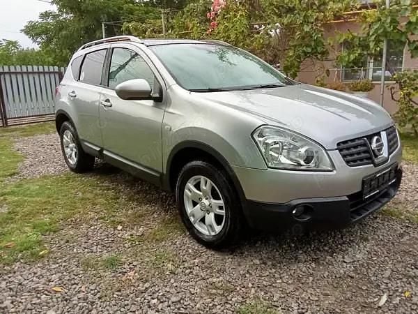 Bej Utilizat 2010 Nissan Qashqai SUV | 5.000 EUR (Preț bun) - Imagine 1/4