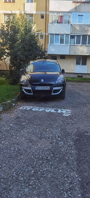 Second-hand Renault Scénic III 110 CP (80 kW) 2011 Negru Monovolum