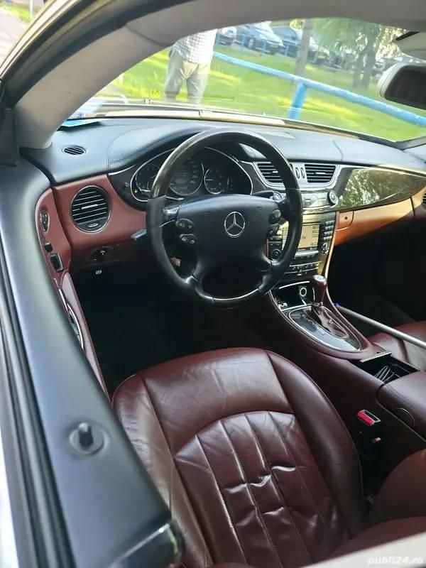 Utilizat 2006 Mercedes 219 Berlinǎ | 5.500 EUR - Imagine 1/4