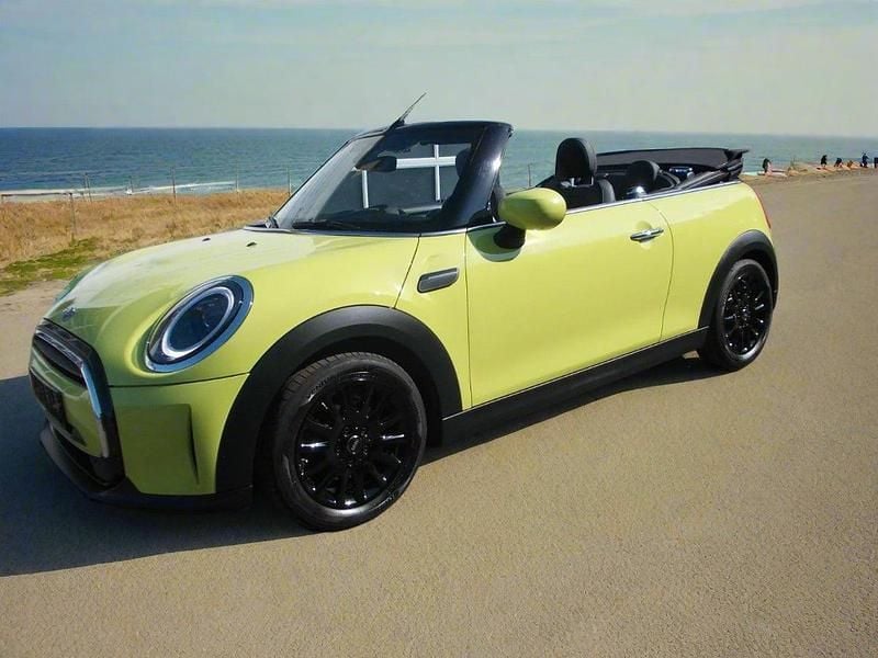 Utilizat 2023 Mini Cooper Classic Hatchback | 29.554 EUR - Imagine 1/1