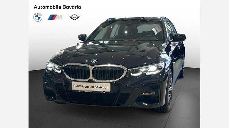 Second-hand BMW 330e Shadowline 292 CP (214 kW) 2022 Negru sapphire metalizat Break