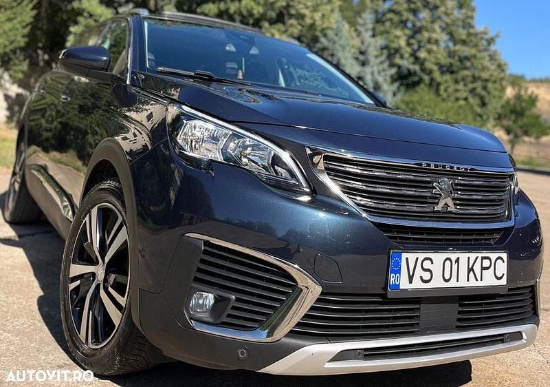 Culoarealbastru Second-hand 2018 Peugeot 5008 Allure SUV | 11.500 EUR (Preț OK) - Imagine 1/4