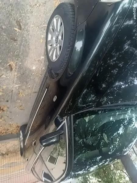 Utilizat 2003 VW Passat Berlinǎ | 1.000 EUR (Preț bun) - Imagine 1/4