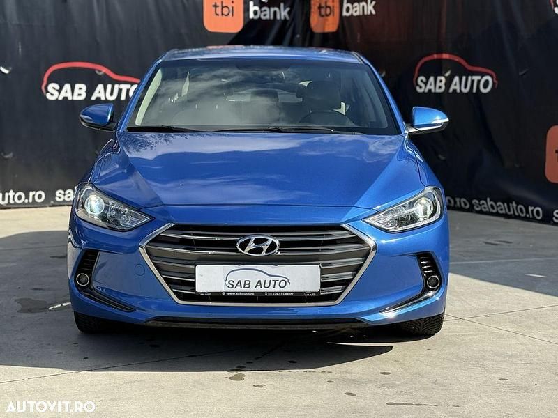 Second-hand Hyundai Elantra 136 CP (100 kW) 2016 Culoarealbastru Berlinǎ