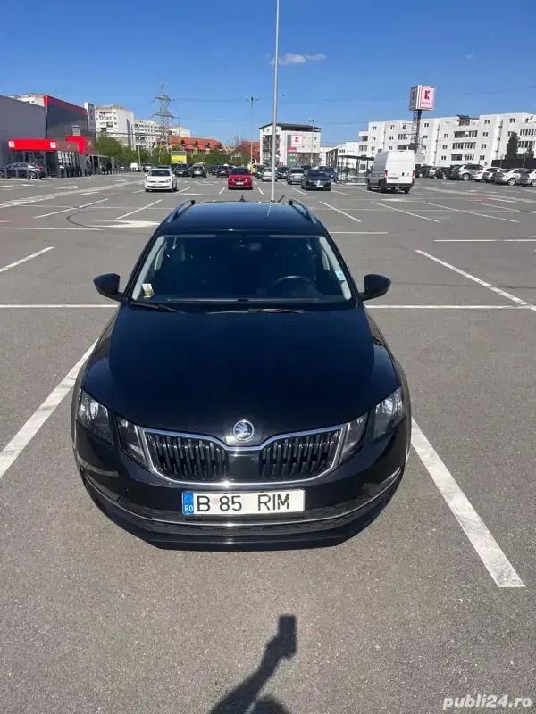 Utilizat 2018 Skoda Octavia Style Break | 10.449 EUR (Preț OK) - Imagine 1/4