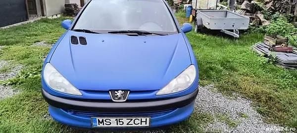 Utilizat 2002 Peugeot 206 Hatchback | 1.550 EUR - Imagine 1/4