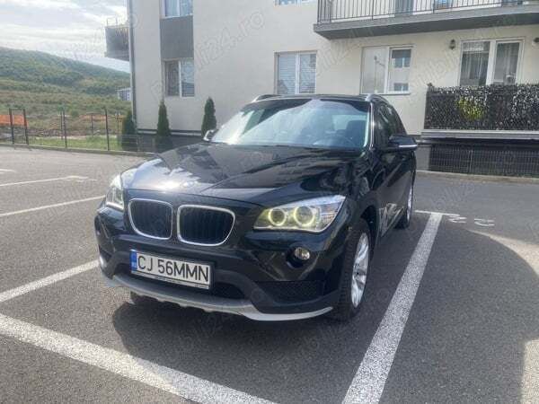 Negru Utilizat 2015 BMW X1 Sport Line SUV | 12.900 EUR (Puțin scump) - Imagine 1/4